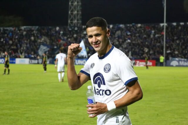 alex arce marco el triunfo ante deportivo madryn | Siente Mendoza